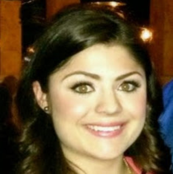 Meet your Posher, Maura - Picture 1 of 1